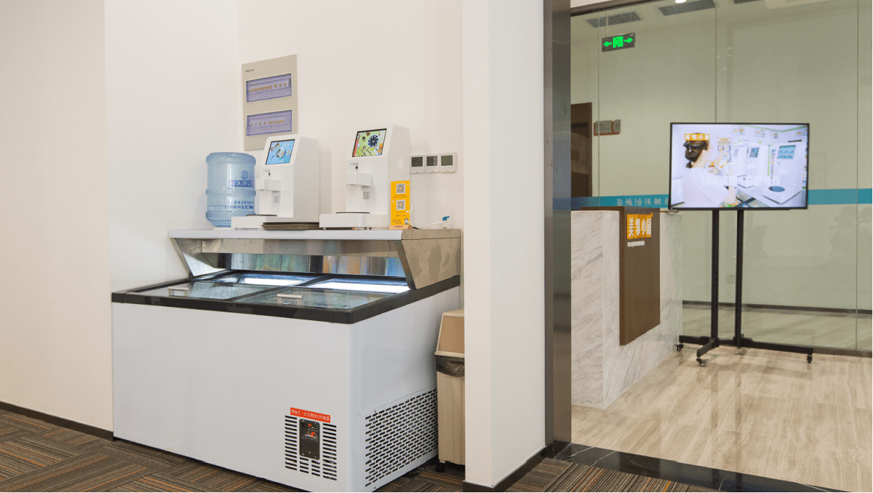 NEO CUCINA ramen cooker in office pantry providing fast hot meals for employees.